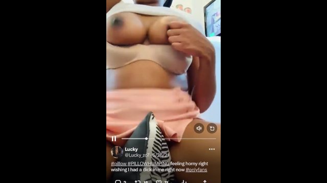 Girl humping her pillow