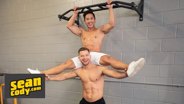 SEAN CODY - Dale Fucks Johnny Donovan's Mouth Then Bends Over The Bench & Lets Him Rim His Hole
