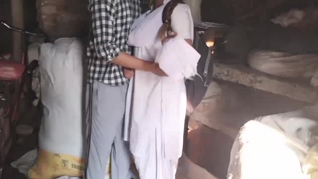 Indian College girl viral fucking video