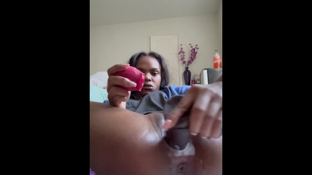 💦Don’t You Wanna Fuck This Tight creaming squirting pussy 😍