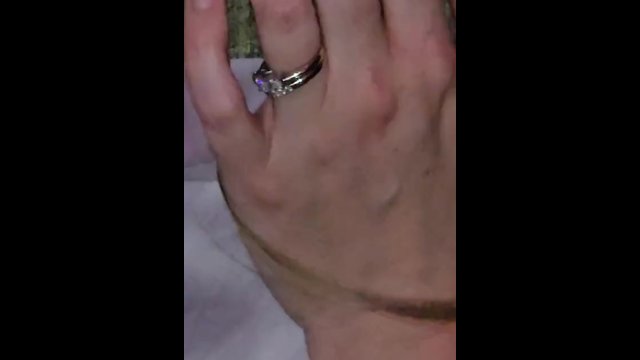 Amateur wife cucks her husband with huge black bull