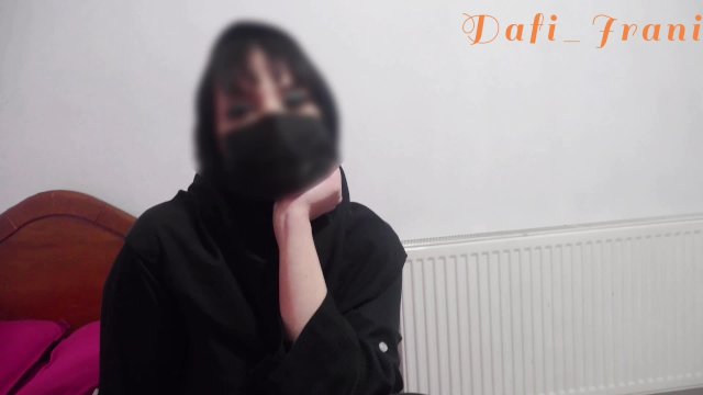 منشی فضول بعد از کلی سوال پرسیدن از رئیسش راجب زنش،سعی میکنه رئیسش تحریک کنه و...(مکالمه فارسی)