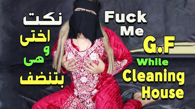 اح كسى عايز زبك كل يوم انا سارة الشرموطة بتناك من حبيبى