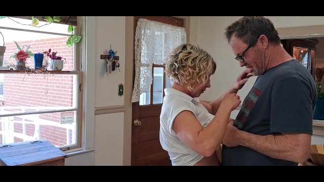 Missy fucks "The HandyMan"