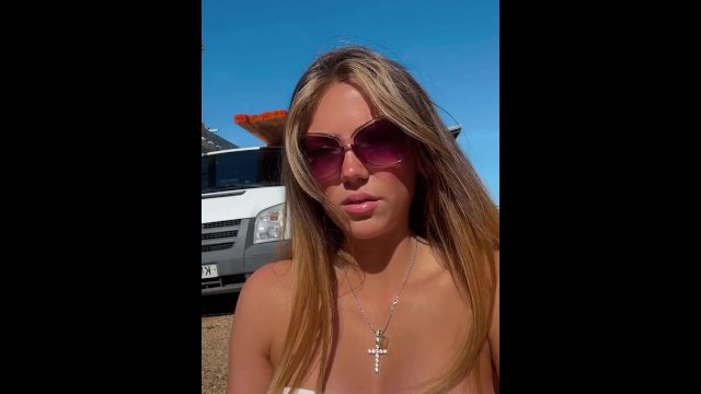 Traveller gypsy girl gets caught flashing