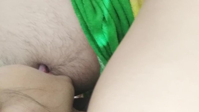 Walang buhok bagong ahit sarap kainin basang basa sa laway ni kumare