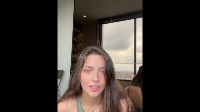 Sexy dance on the balcony with my pussy open and wet for u