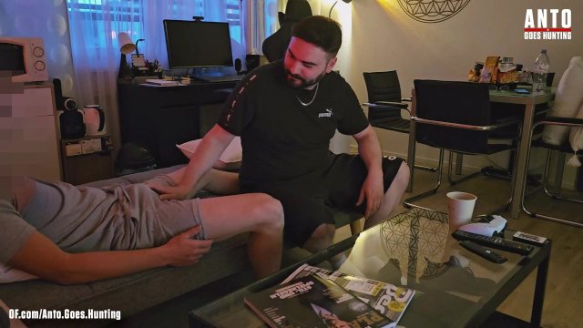 20 year old brother of a girlfriend wants to try it the first time with a guy
