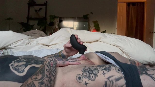 Lior Dandy, Muscle Dyke jerking my giant clit until I cum, FULL VID ON ONLYFANS