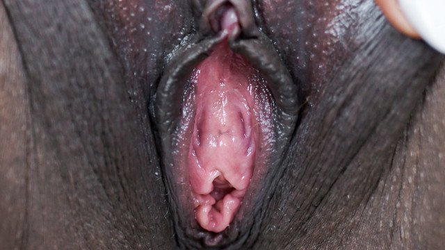 Ebony Step Sister Helps Her Step Sibling Learn How To Pleasure Her Pussy