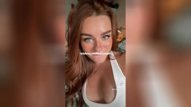 TIKTOK ACCIDENT * 18YO LEAKS CREAMY PUSSY DURING LIVESTREAM