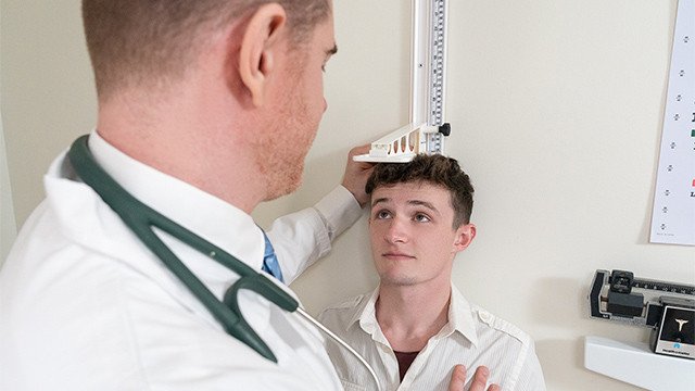 FunSizeBoys Dr Wolf fucks new patient Grant Ducati on his exam table
