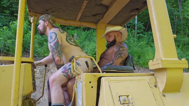 Hung rednecks fuck their boy on the jobsite