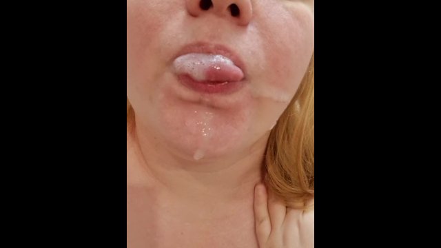 Slobbery show of a hot BBW