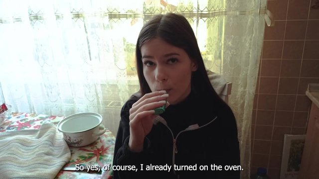 Baking burgers with my stepsis and Then baking her pussy