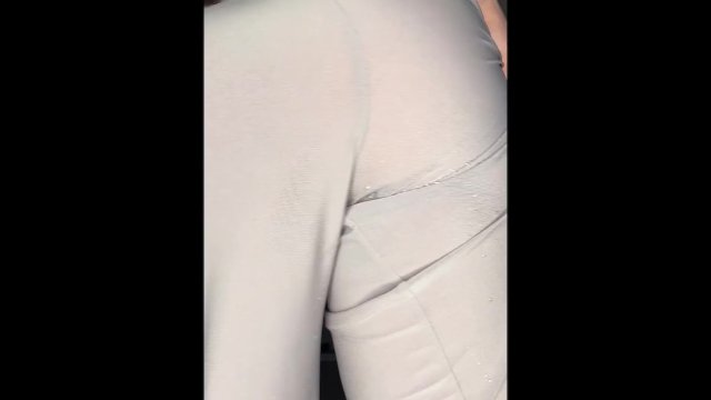 4K pee hold for a powerful pissing
