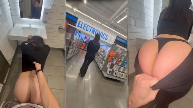 Hot Teen Gets Into A Wreck At The Store And Makes Up For It💋❤️🍓