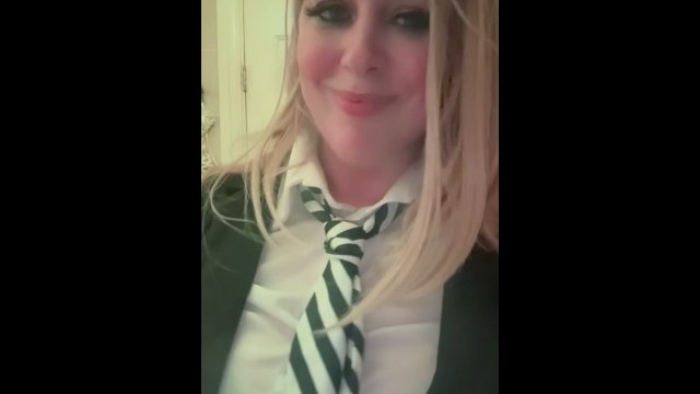 HOT 🔥 BRITISH SCHOOL STUDENT GETS FILTHY IN A ONLINE CLASS WITH HER TEACHER 😉💦💦😈
