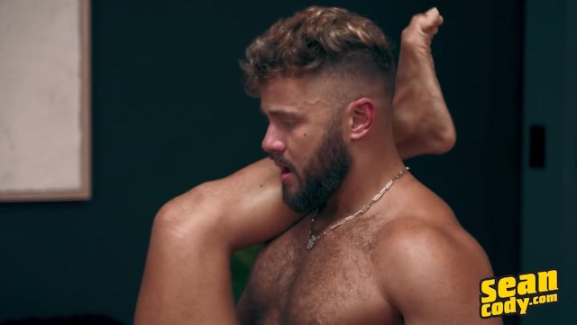 SEAN CODY - Hayden Harding Wants To Workout With Diego Silva So He Can Seduce Him To Get Fucked