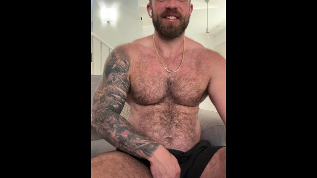 Blokey Aussie Daddy Talks You Through a Hot, Messy Finish