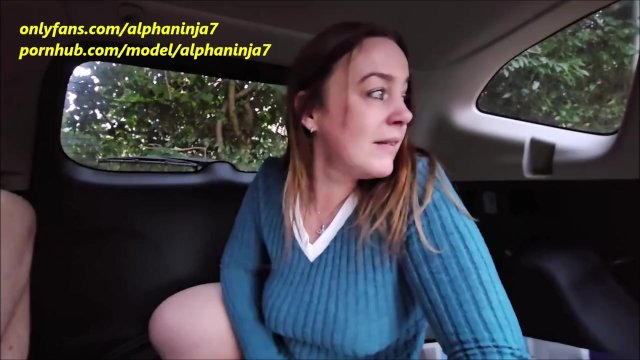 MILF Got Excited in the Busy Carpark