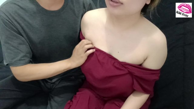 Baju Merah Seksi Mulus Dada Besar