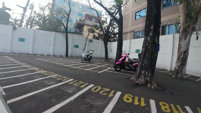 A walk through Manila. Philippines