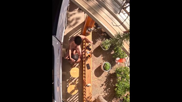 Dude sucks off straight whiteboy with big dick!