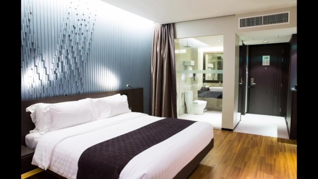 Sharing a hotel room with your hot professor on a conference trip