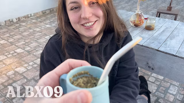 MI Amiga estaba caliente y quiso chuparmela en la Terraza  Creampie  Ft. Albx09