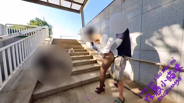 【人前】当着流浪汉的面被后入