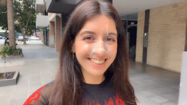 She Loves to Walk with Sperm on Public So Much that She Asks to Cum on Her Face on First Date