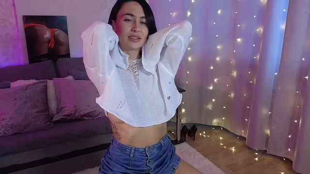 Virgin Gamer Girl Wants to Be Your Whore