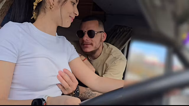 Recogí a Mi Cliente Favorito De UBER Sin Sostén
