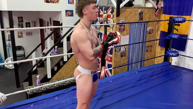 2 Straight Studs wrestle and ends up with CUMSHOT