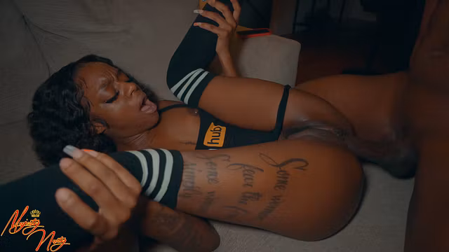 Pornhub ebony babe gets put through the couch