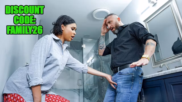 Bratty Ryder Rey Seduces Her Dad's Friend Ike By Flashing Him In The Kitchen