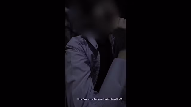 แอบเย็ดนักเรียนข้างตึก วันสงกรานต์ Thai student get fucked outdoor on Songkran Day. [Cosplay]