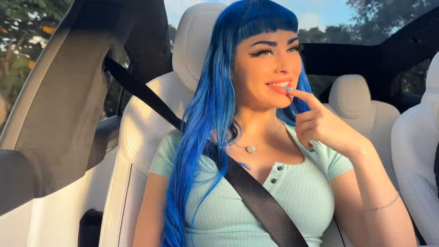 Perfect Sexy Curvy Jewelz Blu Pulls Over To Fuck In Car - Luke Cooper