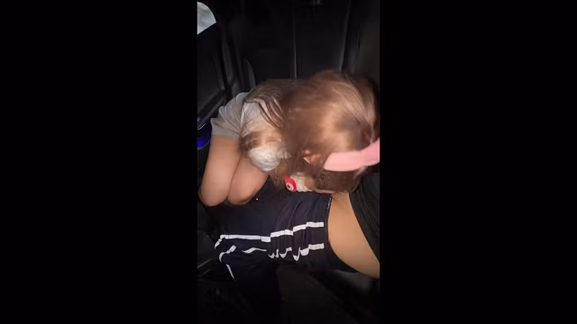 COGEMOS en el CARRO! Paso por ella a la Escuela y me la DETONO en el CARRO!