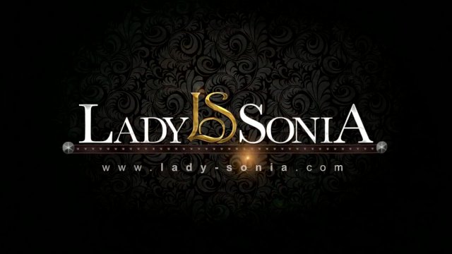 British MILF Sonia trades her car for pussy