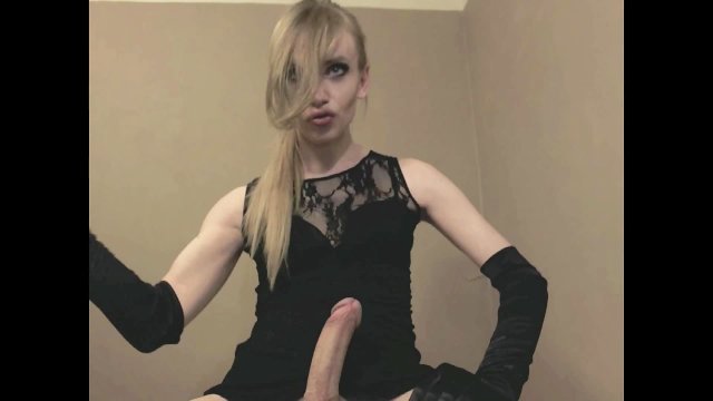 onlyfans(dot)com/haydenbabee Hayden Pavlov – Here she comes again