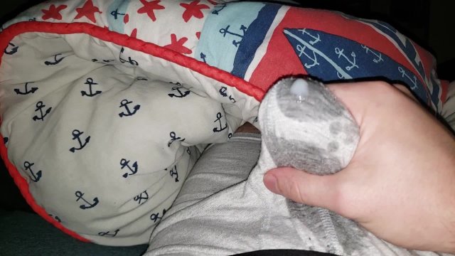 Cumming in my underpants, leaking cum