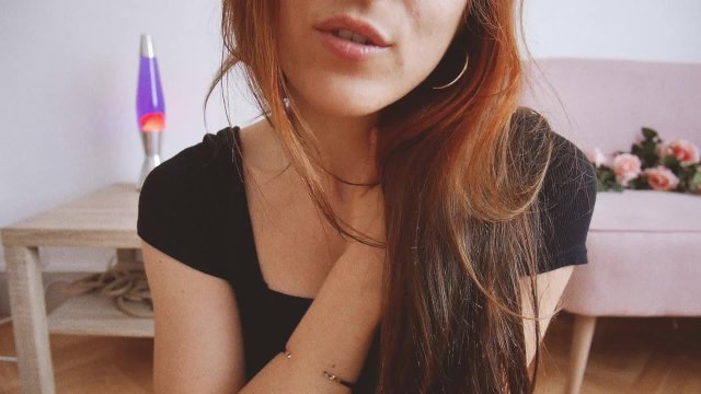 JOI ASMR – Ta copine s’occupe de toi après le boulot