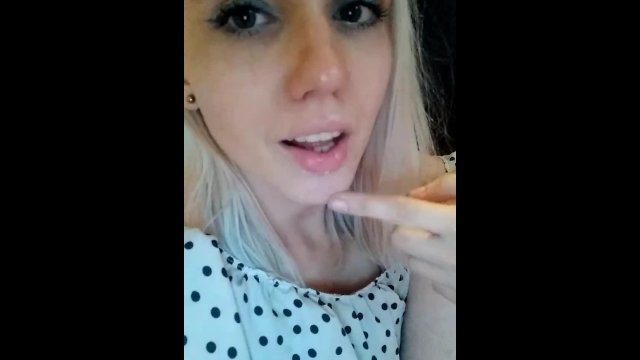 дразнит спермой cum tease mistress cumkiss