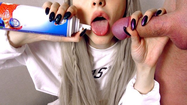 Delicious breakfast with cute blonde. Food play and oral Creampie (cim)