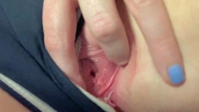shh cumming in my dads office