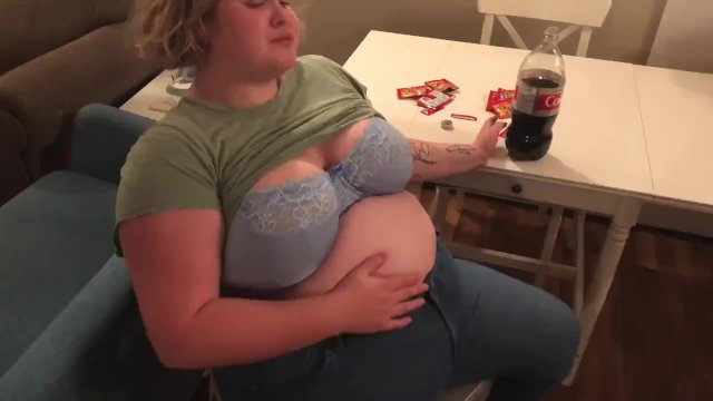 ALICE EATS: LOUD WET BURPS AND HUGE BELLY EXPANSION