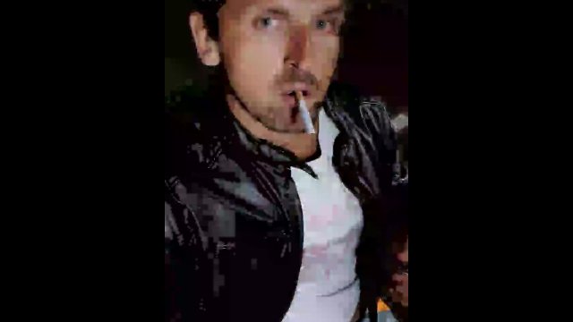 Slutboyben CAM4 Sexy Flashlight Exhibitionist in PUBLIC