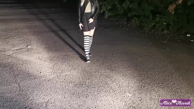Russian Schoolgirl Decided To Masturbate Her Pussy At Night On The Street In The Light Of Headlights